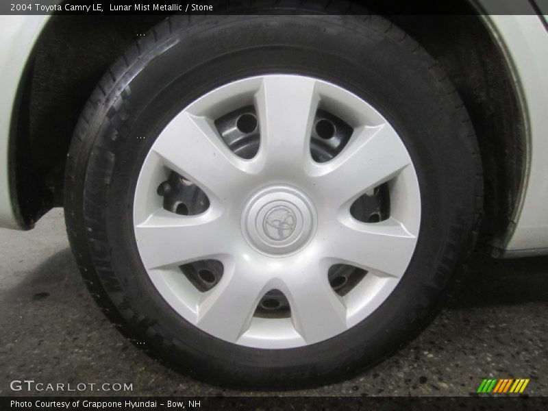 Lunar Mist Metallic / Stone 2004 Toyota Camry LE