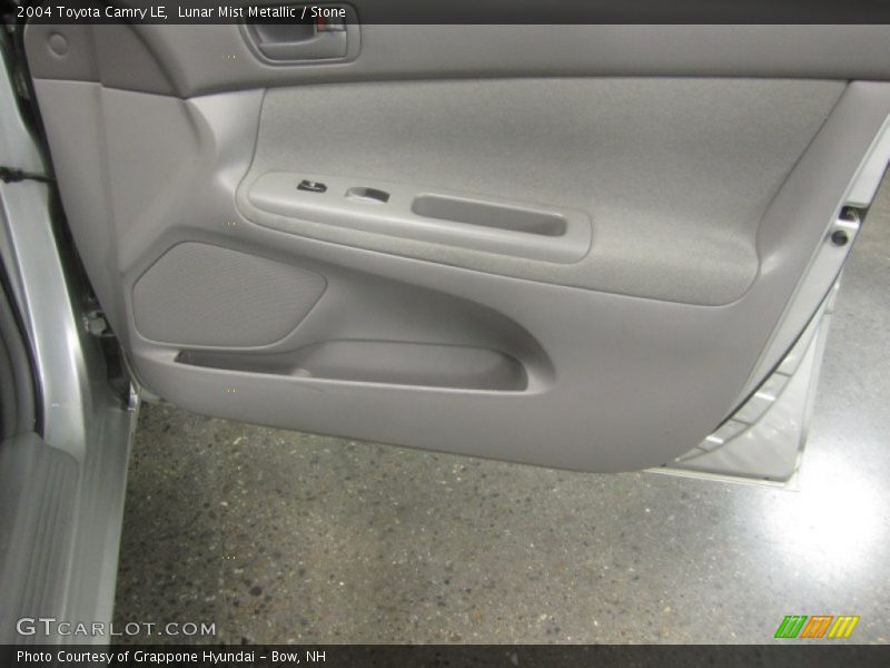 Lunar Mist Metallic / Stone 2004 Toyota Camry LE