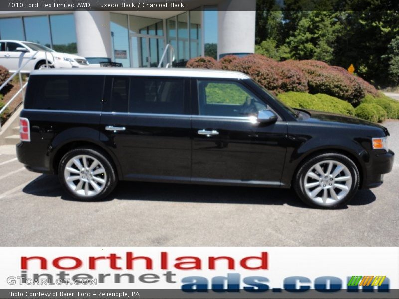 Tuxedo Black / Charcoal Black 2010 Ford Flex Limited AWD