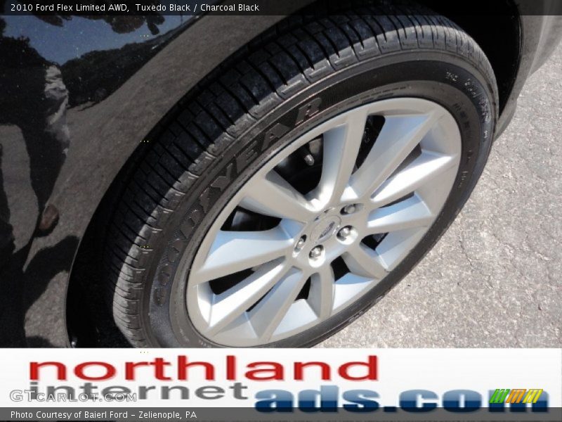 Tuxedo Black / Charcoal Black 2010 Ford Flex Limited AWD