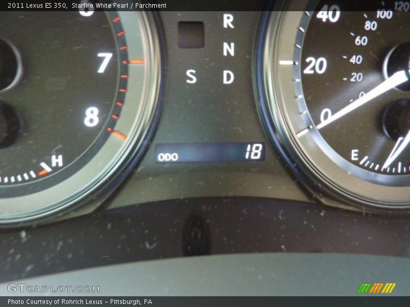 Starfire White Pearl / Parchment 2011 Lexus ES 350