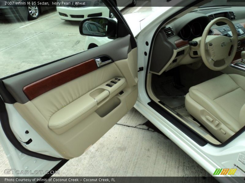 Ivory Pearl / Wheat 2007 Infiniti M 35 Sedan
