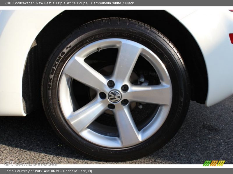 2008 New Beetle Triple White Coupe Wheel