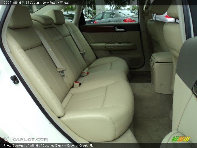 Ivory Pearl / Wheat 2007 Infiniti M 35 Sedan