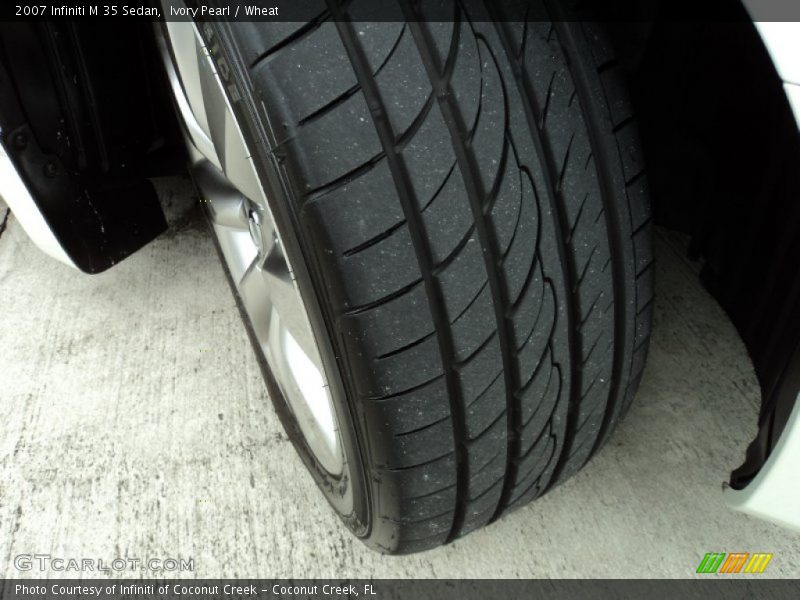 Ivory Pearl / Wheat 2007 Infiniti M 35 Sedan