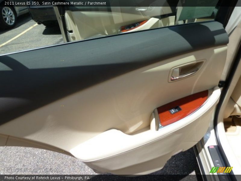 Satin Cashmere Metallic / Parchment 2011 Lexus ES 350