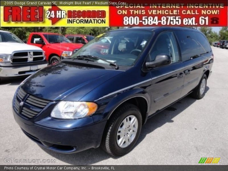 Midnight Blue Pearl / Medium Slate Gray 2005 Dodge Grand Caravan SE