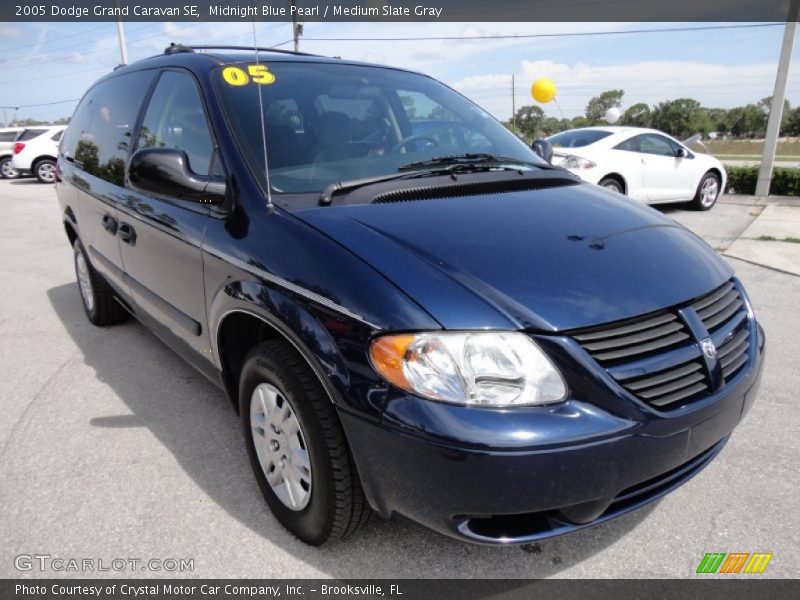 Midnight Blue Pearl / Medium Slate Gray 2005 Dodge Grand Caravan SE
