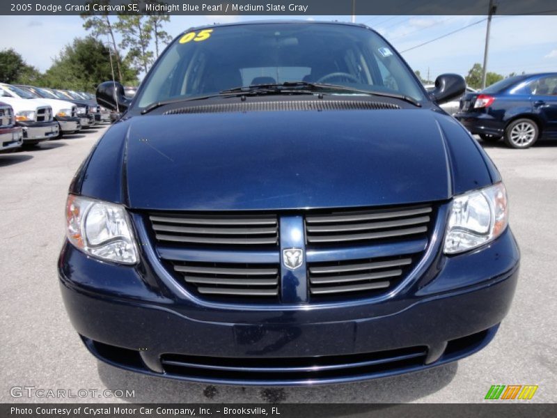 Midnight Blue Pearl / Medium Slate Gray 2005 Dodge Grand Caravan SE