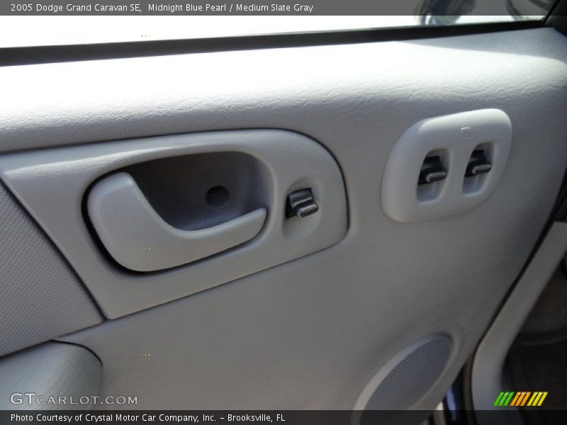 Midnight Blue Pearl / Medium Slate Gray 2005 Dodge Grand Caravan SE