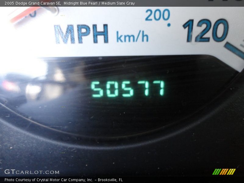 Midnight Blue Pearl / Medium Slate Gray 2005 Dodge Grand Caravan SE