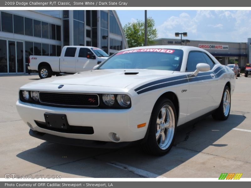 Stone White / Dark Slate Gray 2009 Dodge Challenger R/T Classic