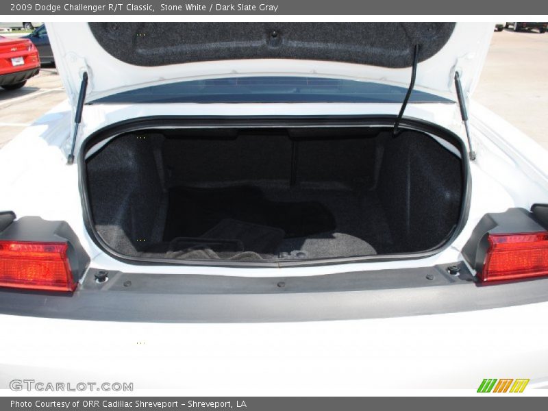  2009 Challenger R/T Classic Trunk