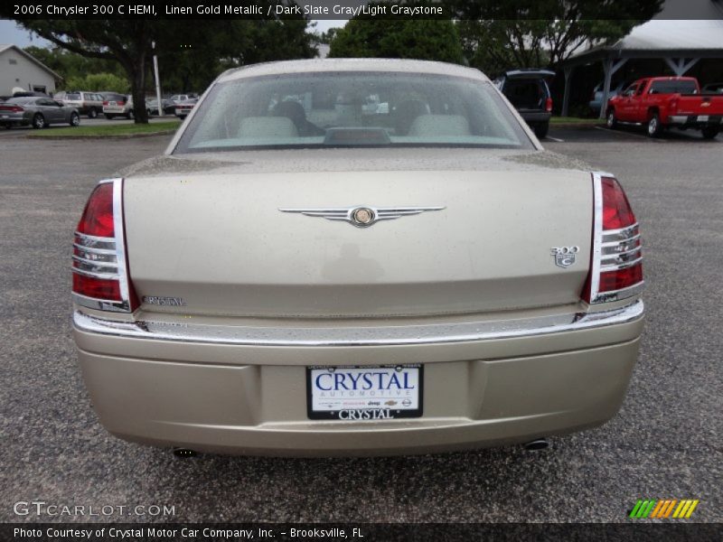 Linen Gold Metallic / Dark Slate Gray/Light Graystone 2006 Chrysler 300 C HEMI