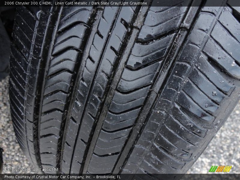 Linen Gold Metallic / Dark Slate Gray/Light Graystone 2006 Chrysler 300 C HEMI