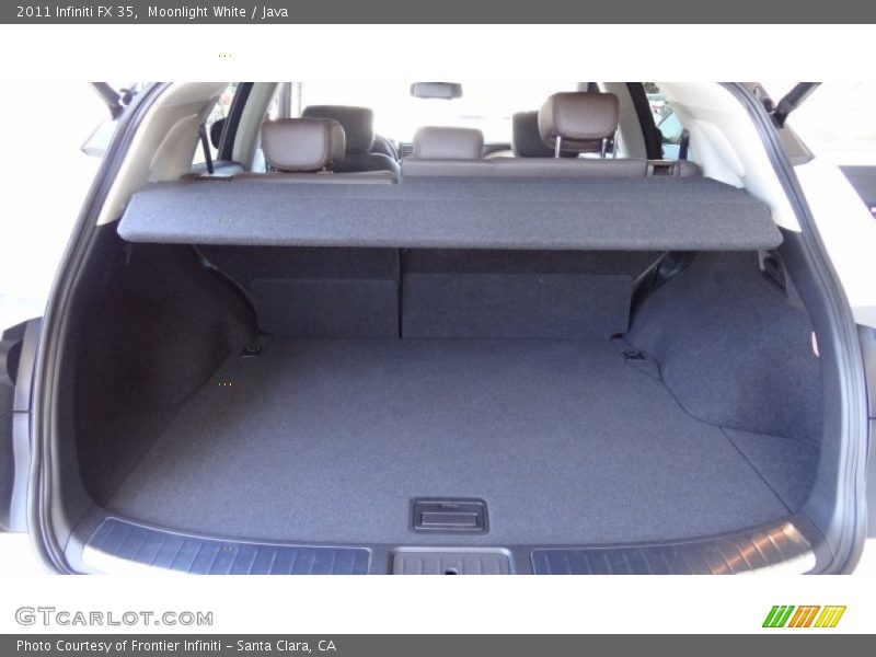  2011 FX 35 Trunk