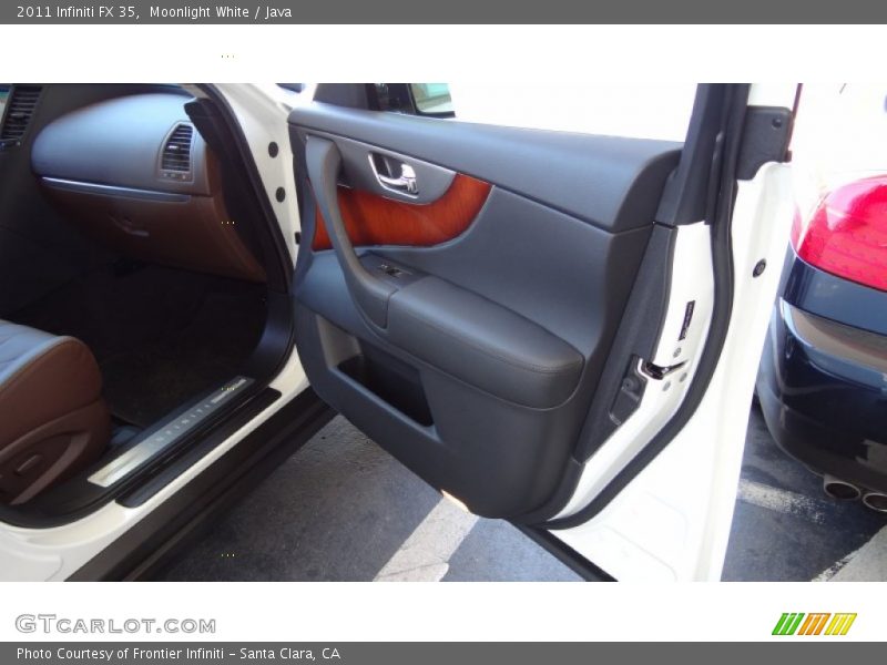 Door Panel of 2011 FX 35