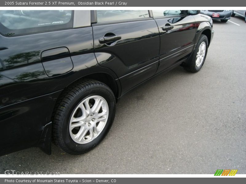 Obsidian Black Pearl / Gray 2005 Subaru Forester 2.5 XT Premium