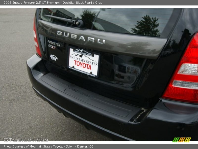 Obsidian Black Pearl / Gray 2005 Subaru Forester 2.5 XT Premium