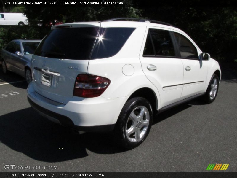 Arctic White / Macadamia 2008 Mercedes-Benz ML 320 CDI 4Matic