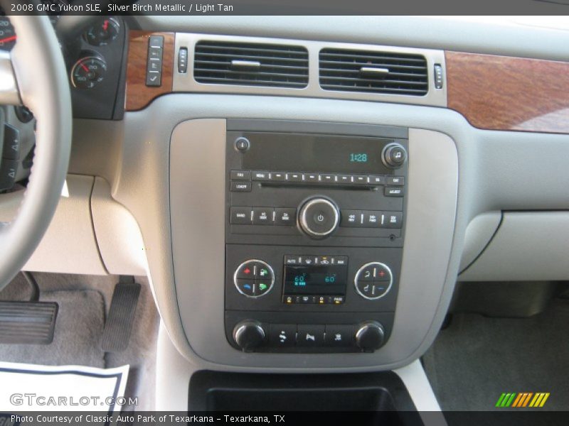 Silver Birch Metallic / Light Tan 2008 GMC Yukon SLE