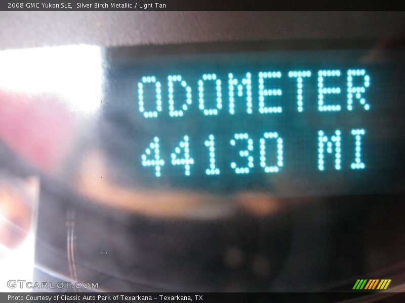 Silver Birch Metallic / Light Tan 2008 GMC Yukon SLE