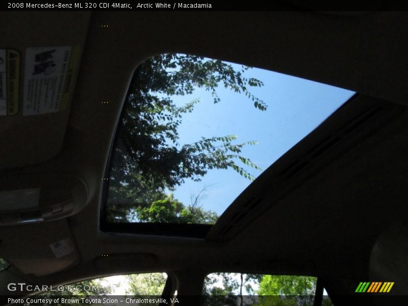 Arctic White / Macadamia 2008 Mercedes-Benz ML 320 CDI 4Matic