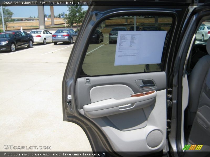 Silver Birch Metallic / Light Tan 2008 GMC Yukon SLE