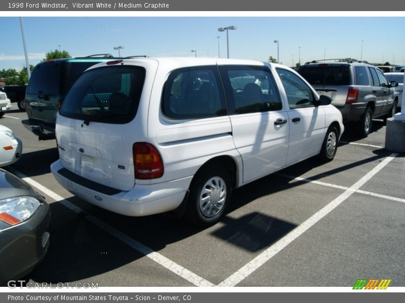 Vibrant White / Medium Graphite 1998 Ford Windstar