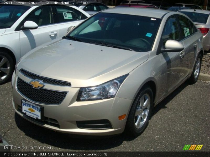Gold Mist Metallic / Jet Black 2011 Chevrolet Cruze LT