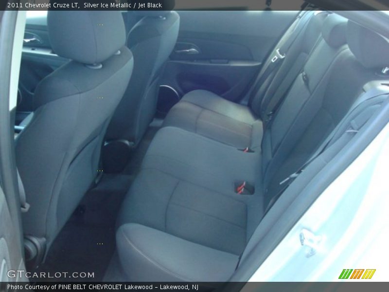 Silver Ice Metallic / Jet Black 2011 Chevrolet Cruze LT
