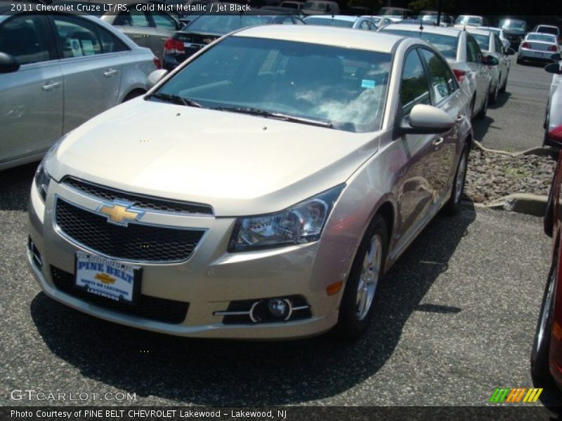 Gold Mist Metallic / Jet Black 2011 Chevrolet Cruze LT/RS