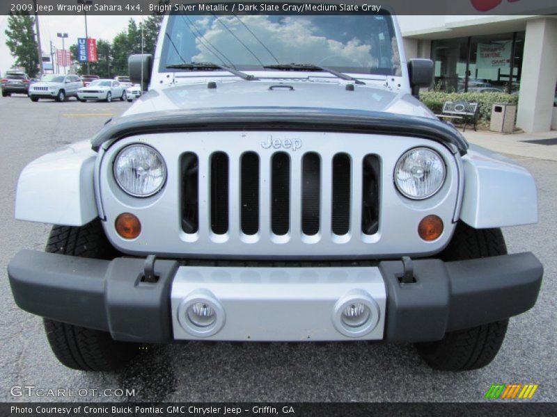 Bright Silver Metallic / Dark Slate Gray/Medium Slate Gray 2009 Jeep Wrangler Sahara 4x4