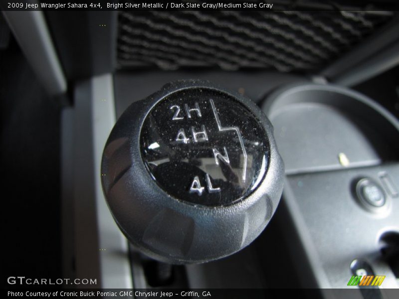 Bright Silver Metallic / Dark Slate Gray/Medium Slate Gray 2009 Jeep Wrangler Sahara 4x4