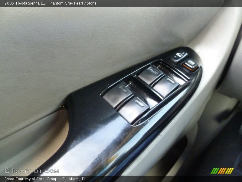 Phantom Gray Pearl / Stone 2005 Toyota Sienna LE