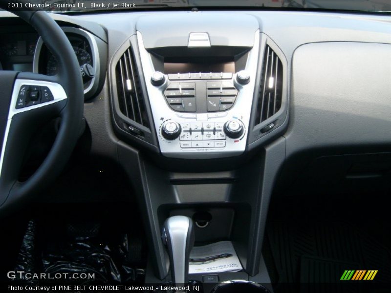 Black / Jet Black 2011 Chevrolet Equinox LT