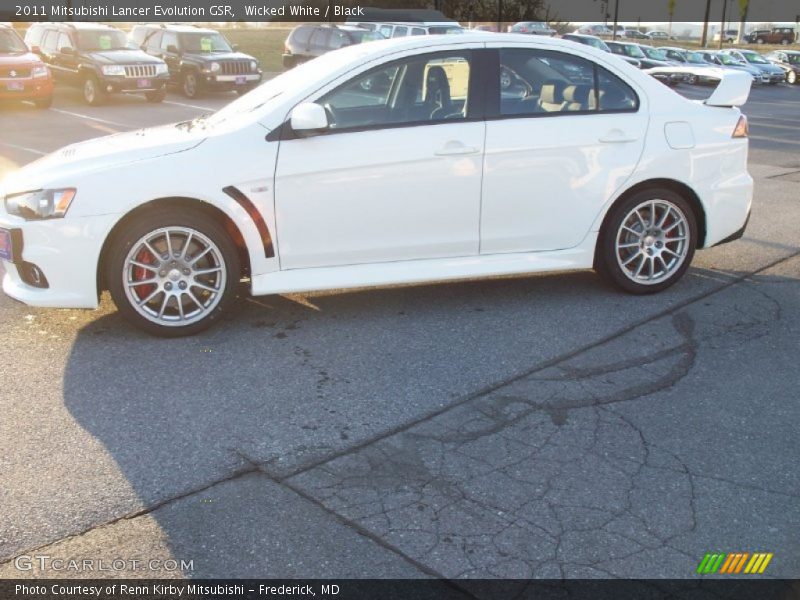 Wicked White / Black 2011 Mitsubishi Lancer Evolution GSR