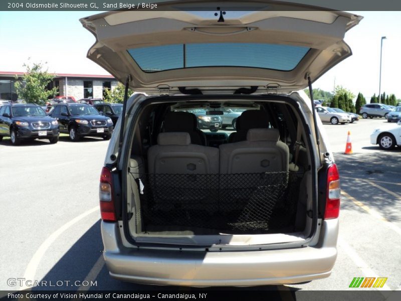 Sand Beige / Beige 2004 Oldsmobile Silhouette GL