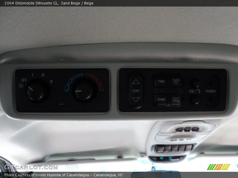Sand Beige / Beige 2004 Oldsmobile Silhouette GL