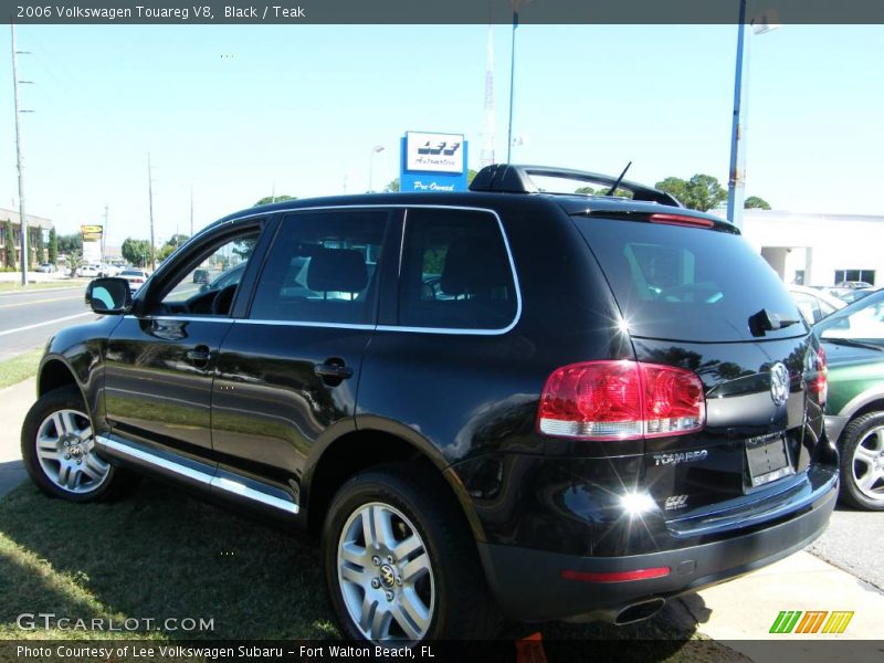 Black / Teak 2006 Volkswagen Touareg V8