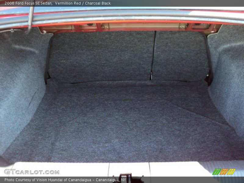 Vermillion Red / Charcoal Black 2008 Ford Focus SE Sedan