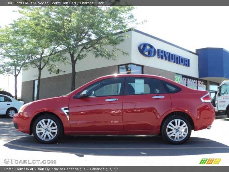 Vermillion Red / Charcoal Black 2008 Ford Focus SE Sedan