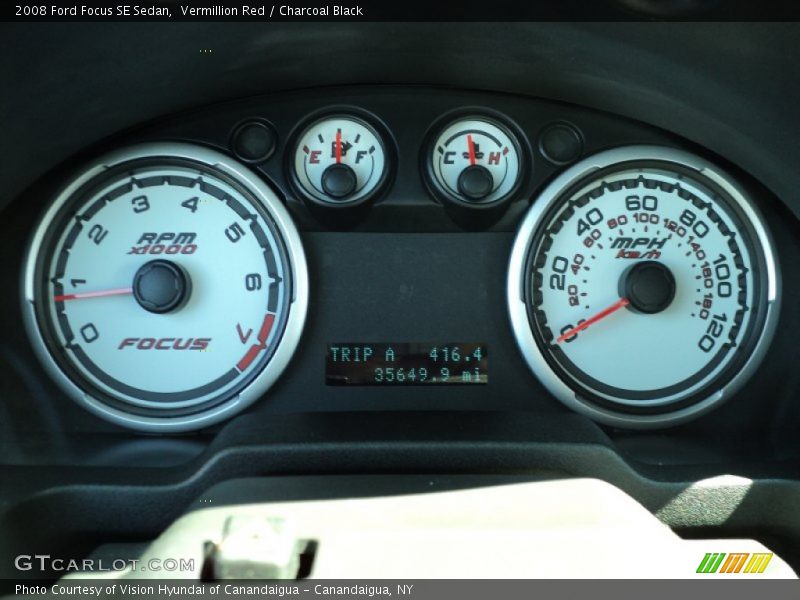 Vermillion Red / Charcoal Black 2008 Ford Focus SE Sedan