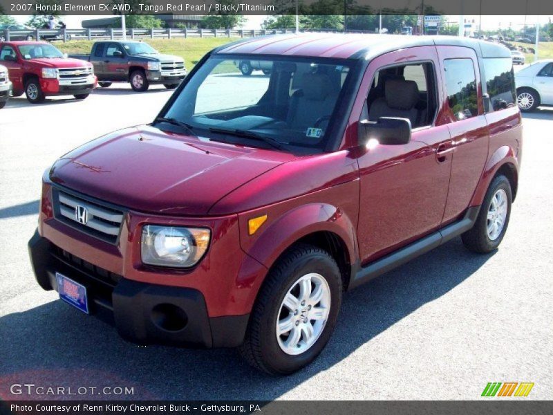 Front 3/4 View of 2007 Element EX AWD