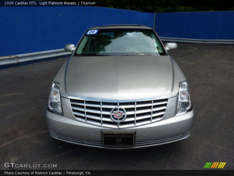 Light Platinum Metallic / Titanium 2006 Cadillac DTS