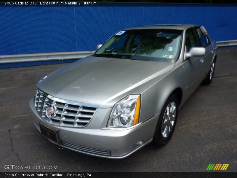 Light Platinum Metallic / Titanium 2006 Cadillac DTS