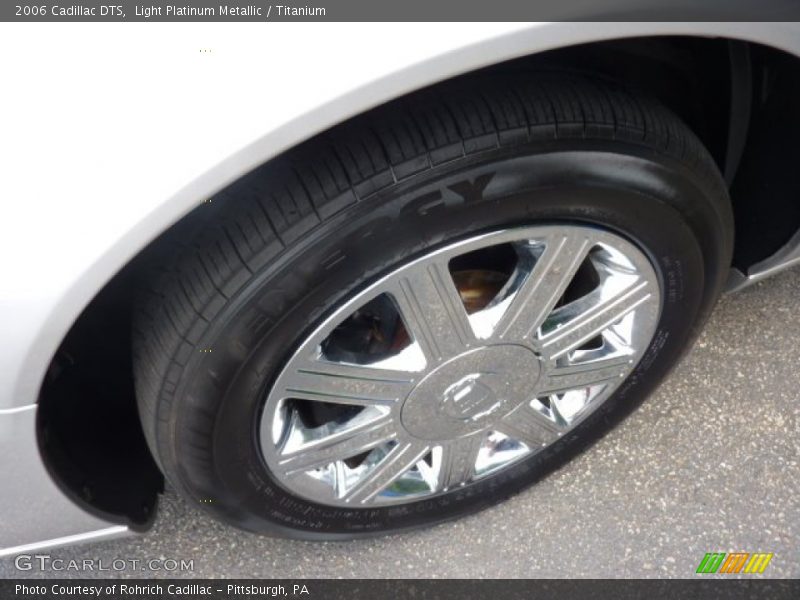 Light Platinum Metallic / Titanium 2006 Cadillac DTS