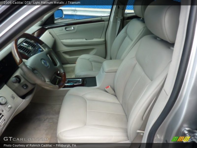 Light Platinum Metallic / Titanium 2006 Cadillac DTS
