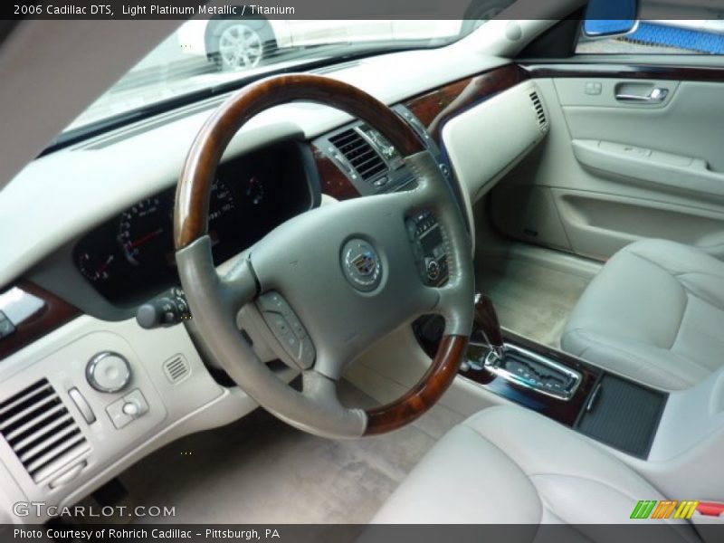 Light Platinum Metallic / Titanium 2006 Cadillac DTS
