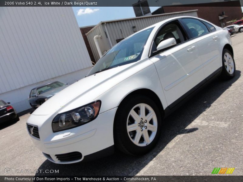 Ice White / Dark Beige/Quartz 2006 Volvo S40 2.4i